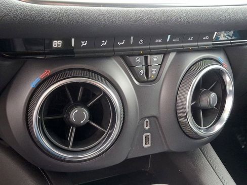 Used 2021 Chevrolet Blazer LT image 15