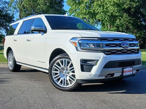 Used 2024 Ford Expedition Max Platinum AWD/4WD image 2