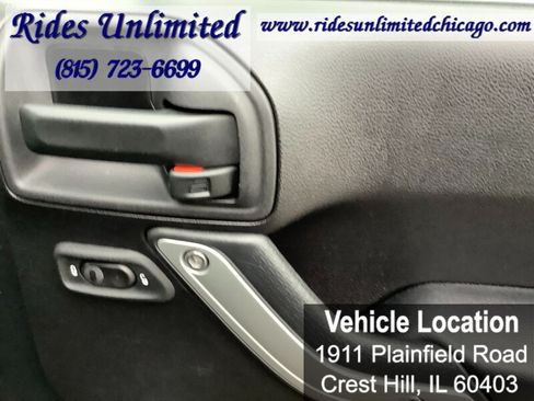 Used 2015 Jeep Wrangler Unlimited Rubicon w/ Dual Top Group AWD/4WD image 28
