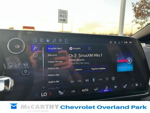 New 2026 Chevrolet Equinox EV RS image 13