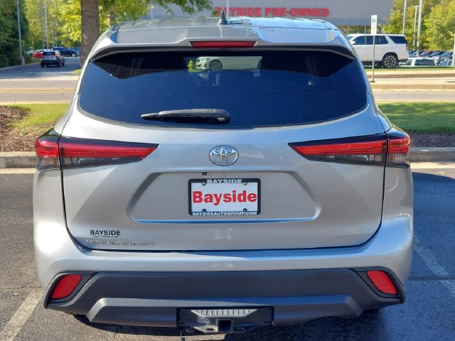 Used 2023 Toyota Highlander L FWD image 20