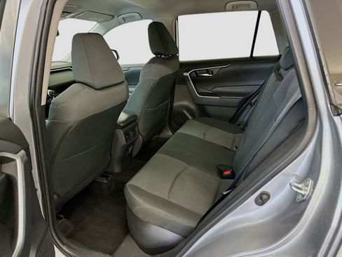 Used 2025 Toyota RAV4 XLE image 29