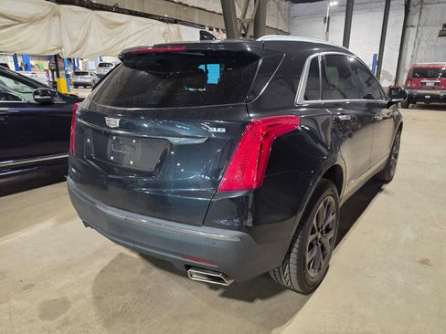 Used 2019 Cadillac XT5 Luxury w/ LPO, Black Ice Package AWD/4WD image 2
