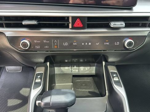Certified 2026 Kia Sorento S w/ S Panoramic Sunroof Package FWD image 22