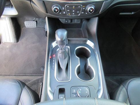 Certified 2021 Chevrolet Traverse RS image 20