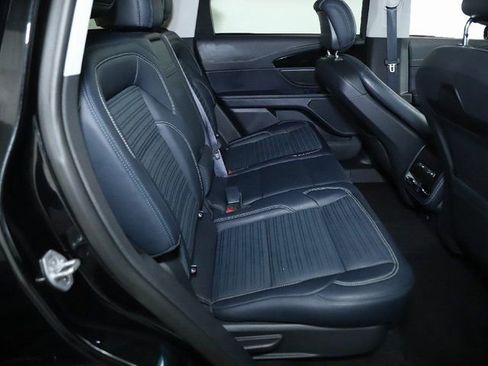 Certified 2024 Lincoln Nautilus Reserve w/ Equipment Group 202A image 36