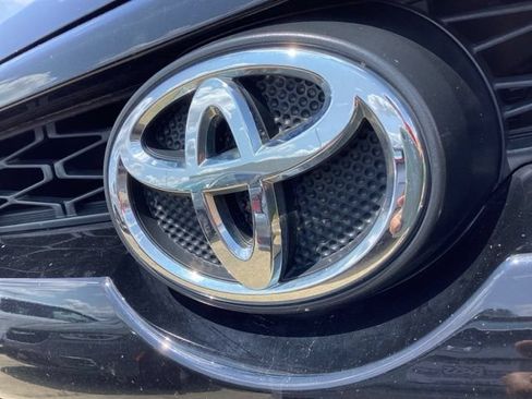 Used 2019 Toyota 4Runner SR5 Premium AWD/4WD image 3