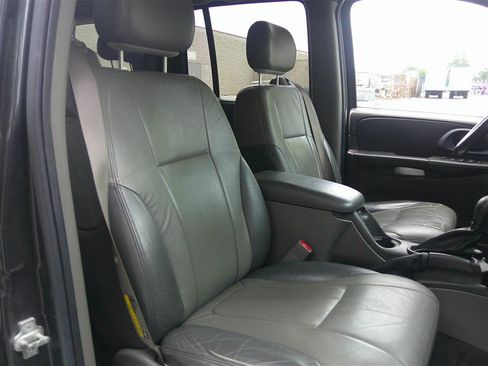 Used 2004 Chevrolet TrailBlazer 4WD w/ LT Preferred Equipment Group image 20