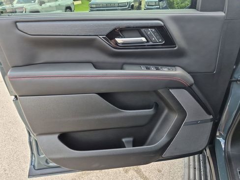 New 2026 GMC Yukon XL AT4 Ultimate AWD/4WD image 19