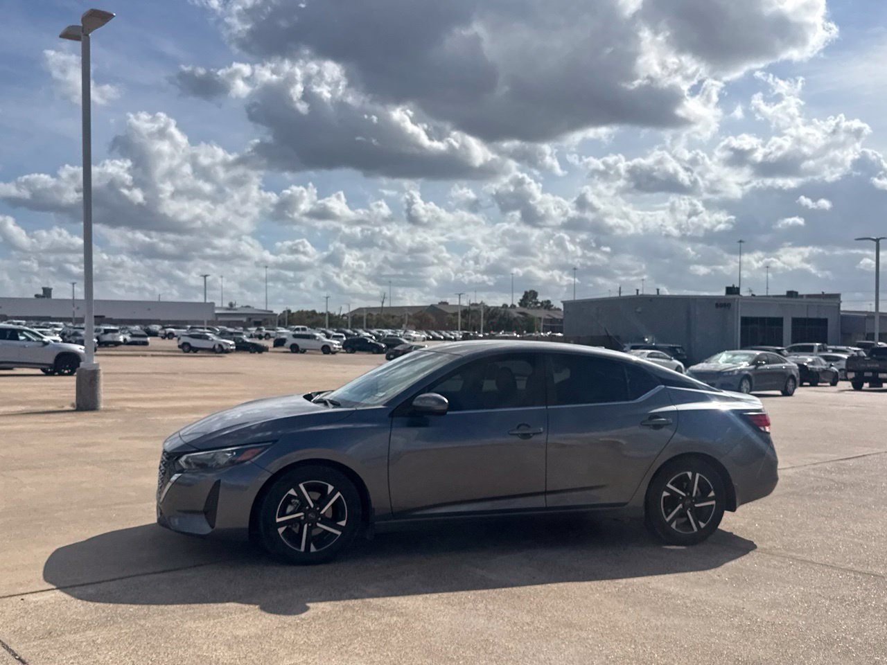 Used 2025 Nissan Sentra SV w/ Trunk Package FWD image 16