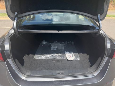 Used 2024 Nissan Sentra S FWD image 15