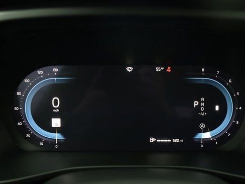 Used 2024 Volvo XC40 B5 Plus w/ Climate Package image 16