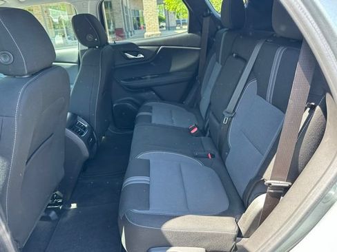 Used 2024 Chevrolet Blazer LT FWD image 24