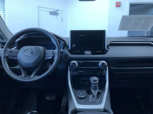 Certified 2025 Toyota RAV4 LE AWD/4WD image 17