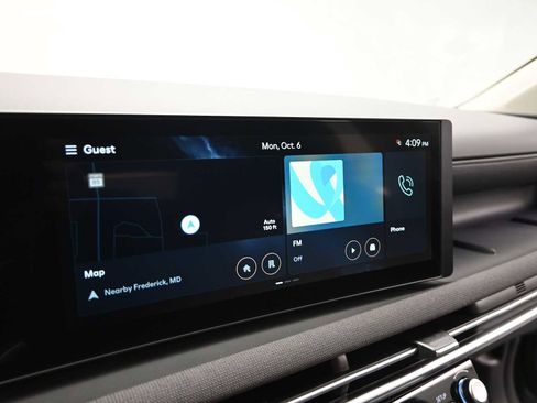 New 2026 Hyundai Tucson Limited image 17