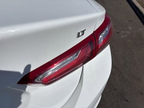 Used 2022 Chevrolet Malibu LT FWD image 49
