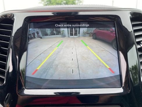 Used 2019 Jeep Cherokee Limited AWD/4WD image 24