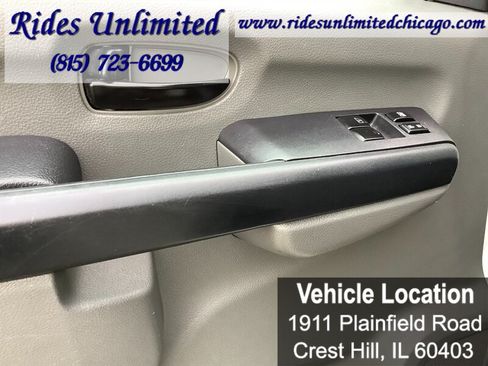 Used 2017 Nissan NV 1500 SV RWD image 11