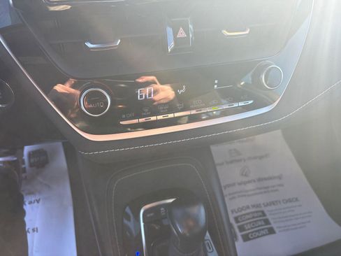 Used 2022 Toyota Corolla SE image 25
