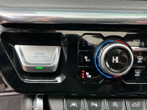 Used 2024 GMC Sierra 1500 Denali image 29