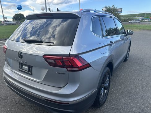 Certified 2024 Volkswagen Tiguan SE AWD/4WD image 7