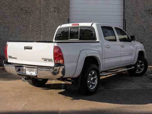 Used 2006 Toyota Tacoma PreRunner RWD image 8