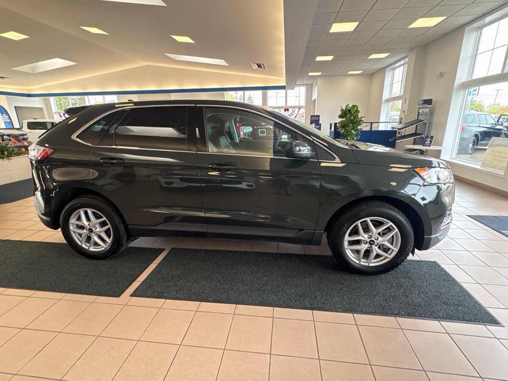 Used 2024 Ford Edge SEL w/ Convenience Package AWD/4WD image 6