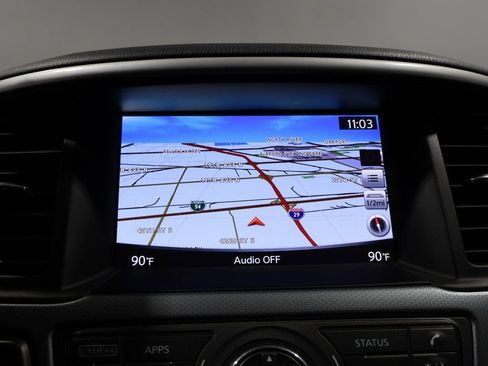 Used 2019 Nissan Pathfinder SL image 26