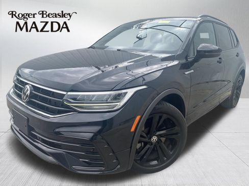 Used 2024 Volkswagen Tiguan SE R-Line FWD image 1