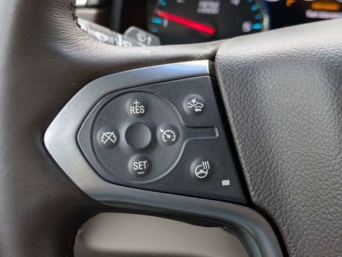 Used 2016 Chevrolet Suburban LTZ image 30