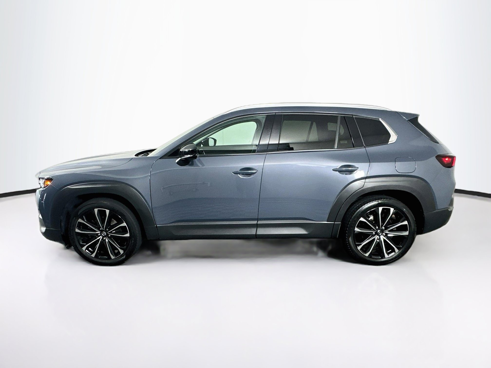Used 2025 MAZDA CX-50 AWD 2.5 S w/ Premium Plus Pkg image 4
