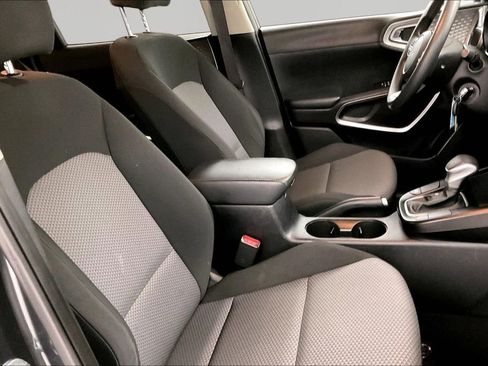 Used 2023 Kia Soul LX w/ Option Group 015 FWD image 22