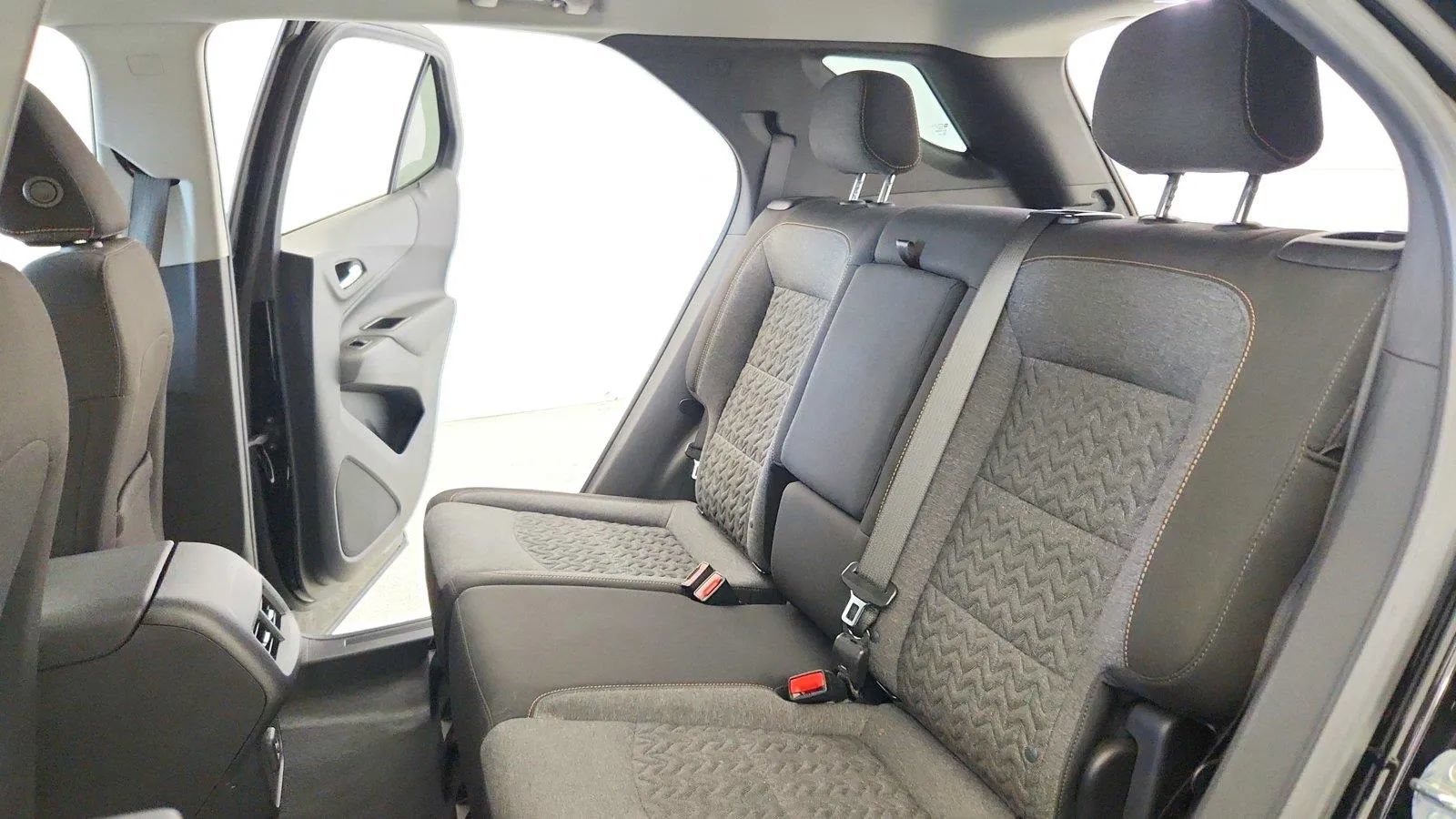 Used 2022 Chevrolet Equinox LT AWD/4WD image 23