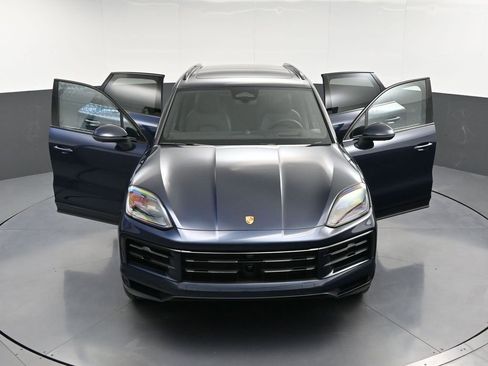 New 2026 Porsche Cayenne S AWD/4WD image 34
