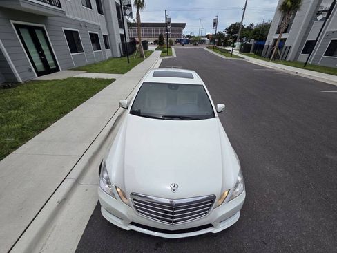 Used 2013 Mercedes-Benz E 350 Sedan image 3