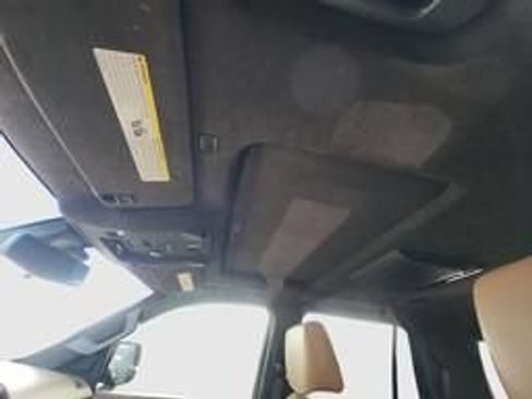 Used 2019 Cadillac Escalade Platinum AWD/4WD image 6