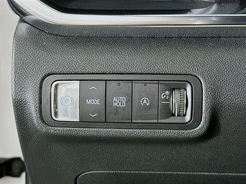 Used 2026 GMC Terrain Elevation FWD image 17