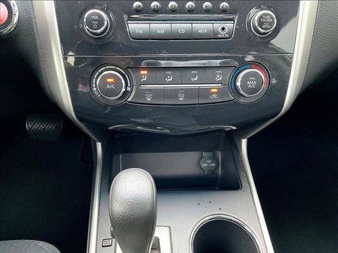 Used 2015 Nissan Altima 2.5 S w/ Sport Value Package FWD image 22