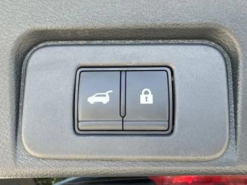 Used 2026 Nissan Rogue Platinum w/ Platinum Premium Package AWD/4WD image 15