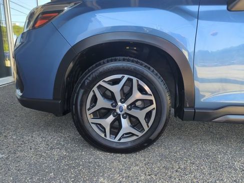 Used 2019 Subaru Forester Premium image 30