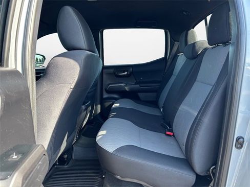 Used 2021 Toyota Tacoma TRD Off-Road w/ Technology Package image 13