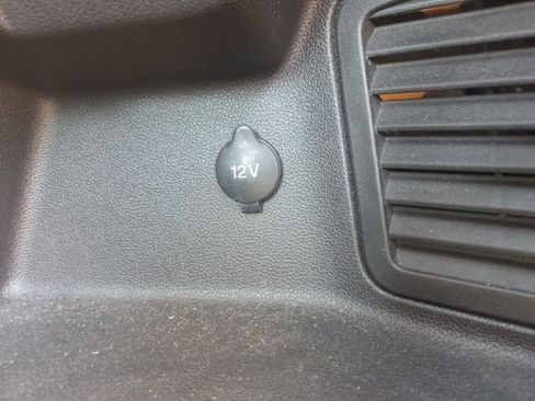 Used 2018 Ford C-MAX SE w/ Equipment Group 202A image 12