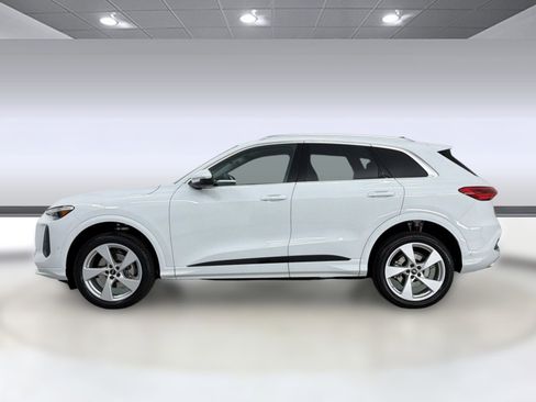 New 2026 Audi Q5 Premium Plus AWD/4WD image 2