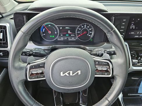 Used 2022 Kia Sorento SX AWD/4WD image 18