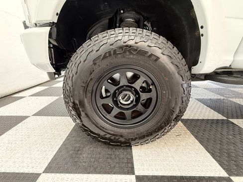 Used 2022 Ford F350 Lariat w/ Tremor Off-Road Package AWD/4WD image 10