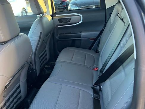 Used 2025 Ford Bronco Sport Badlands image 13
