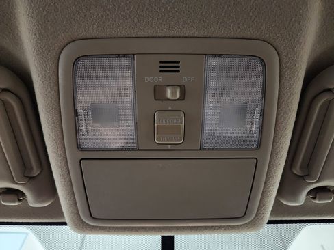 Used 2007 Toyota RAV4 Limited image 42