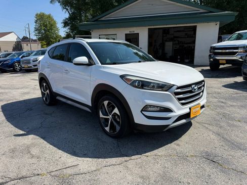 Used 2017 Hyundai Tucson Sport FWD image 7