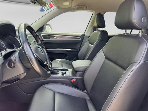 Used 2019 Volkswagen Atlas SE w/ Towing Package AWD/4WD image 11