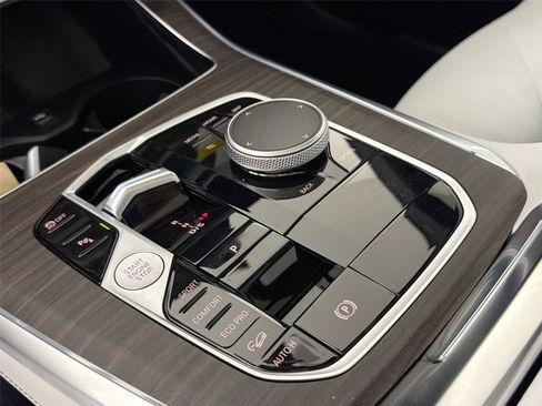 New 2026 BMW X5 xDrive40i AWD/4WD image 32